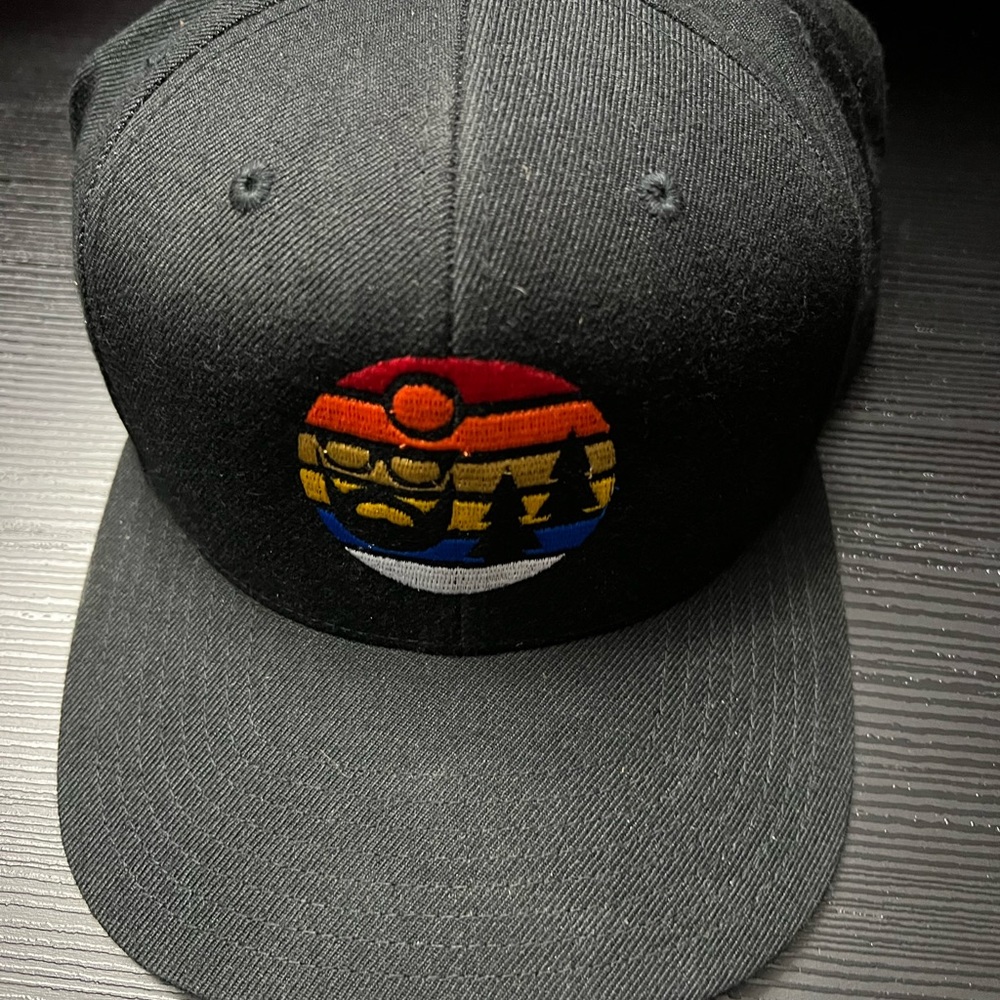Gayish snapback cap